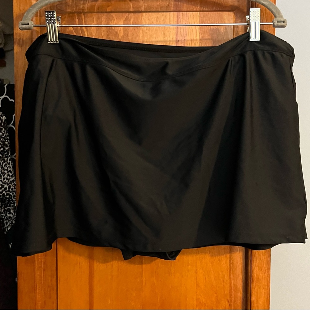 Swim skirt